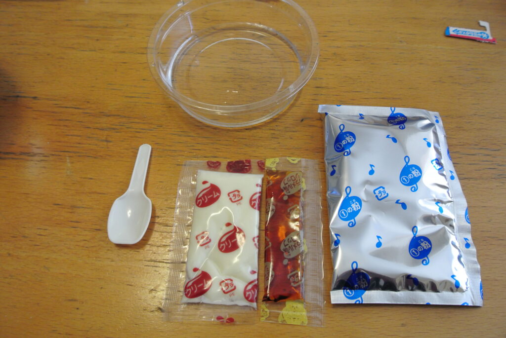 Kracie Popin' Cookin' Pudding Contents