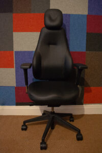 Front of the EDGE GX1 gaming chair