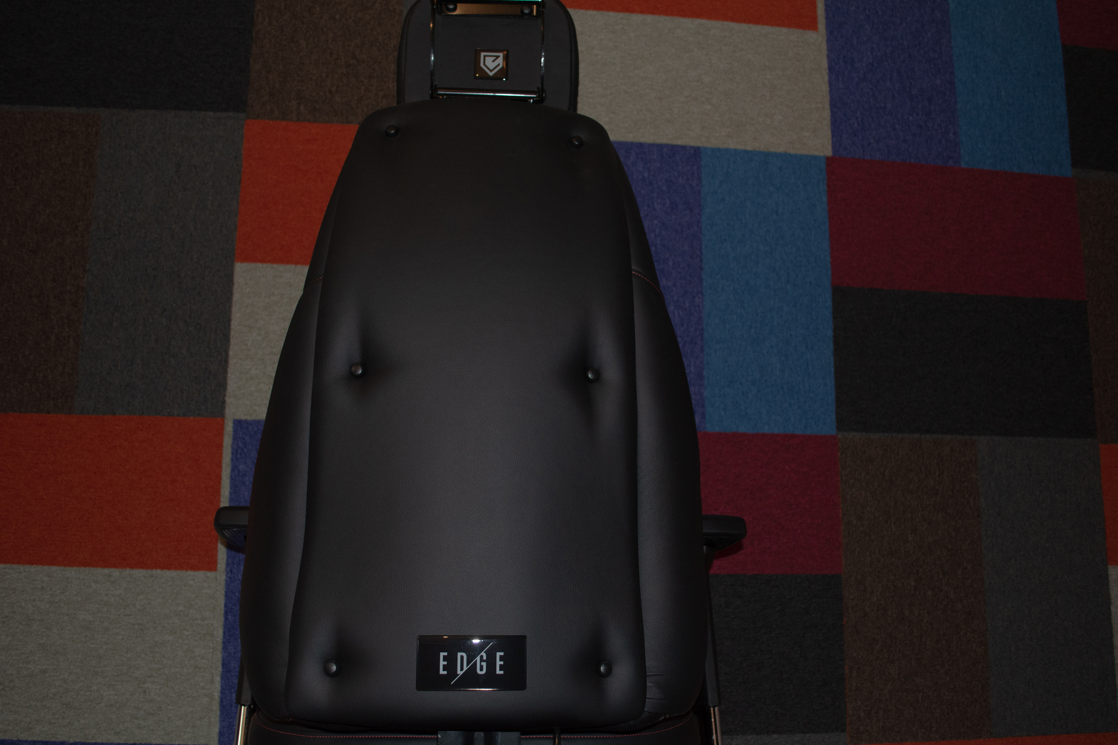Rear of the EDGE GX1 gaming chair